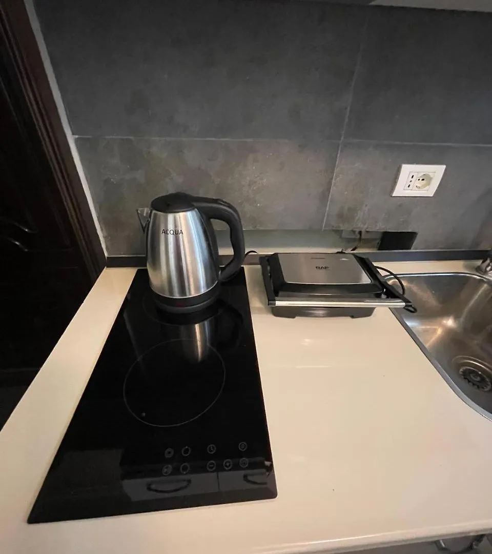 Eness Apartament Tirana 0*,